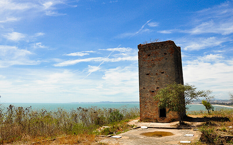 Lầu Ông Hoàng.